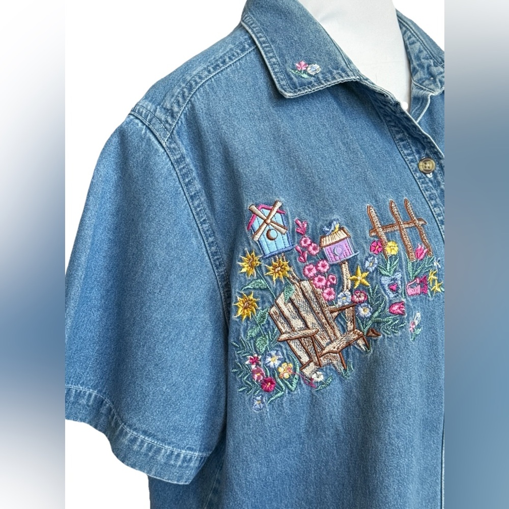 Vintage BOBBIE BROOKS WOMAN Cottagecore Embroidered Denim Shirt 14W/16W 1x - Picture 5 of 9